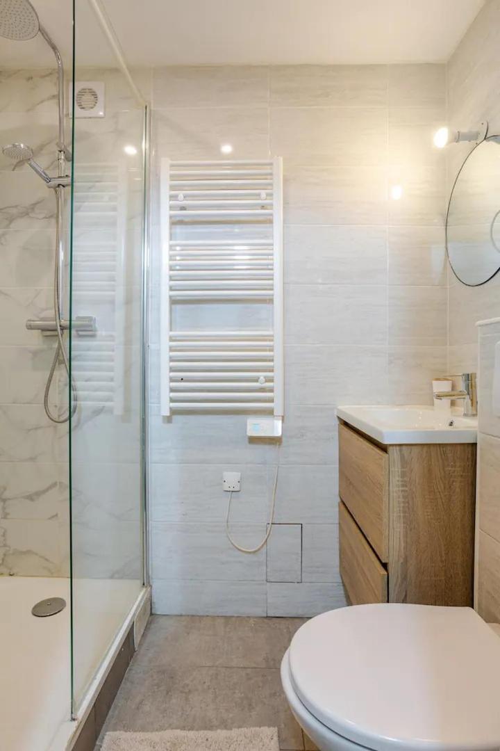 Superbe Studio Gambetta Appartement Paris