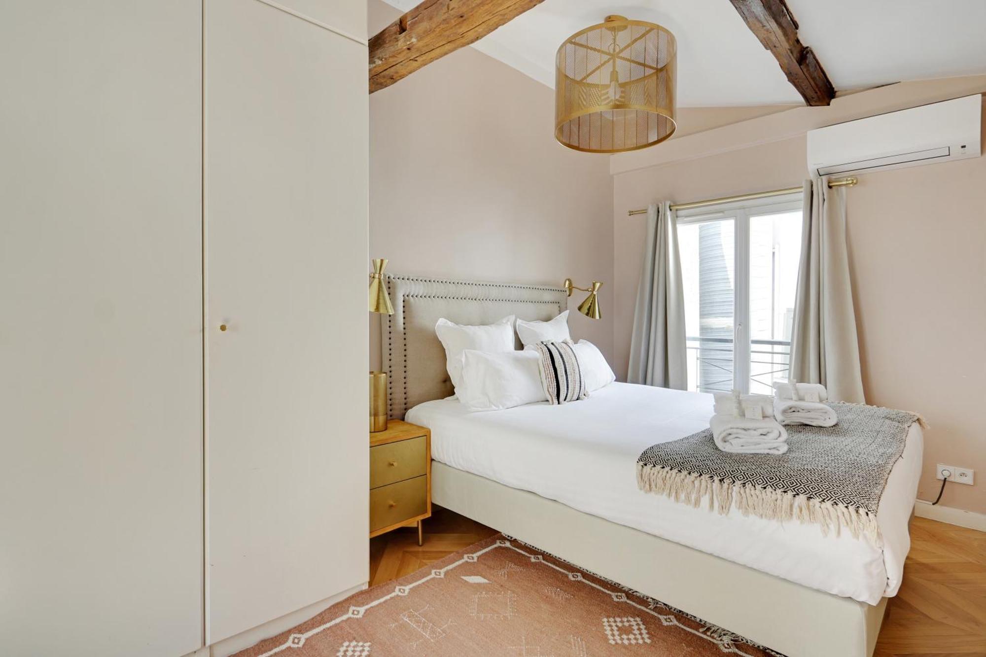 Pick A Flat's In Opera Saint Lazarre - Rue De L'isly *