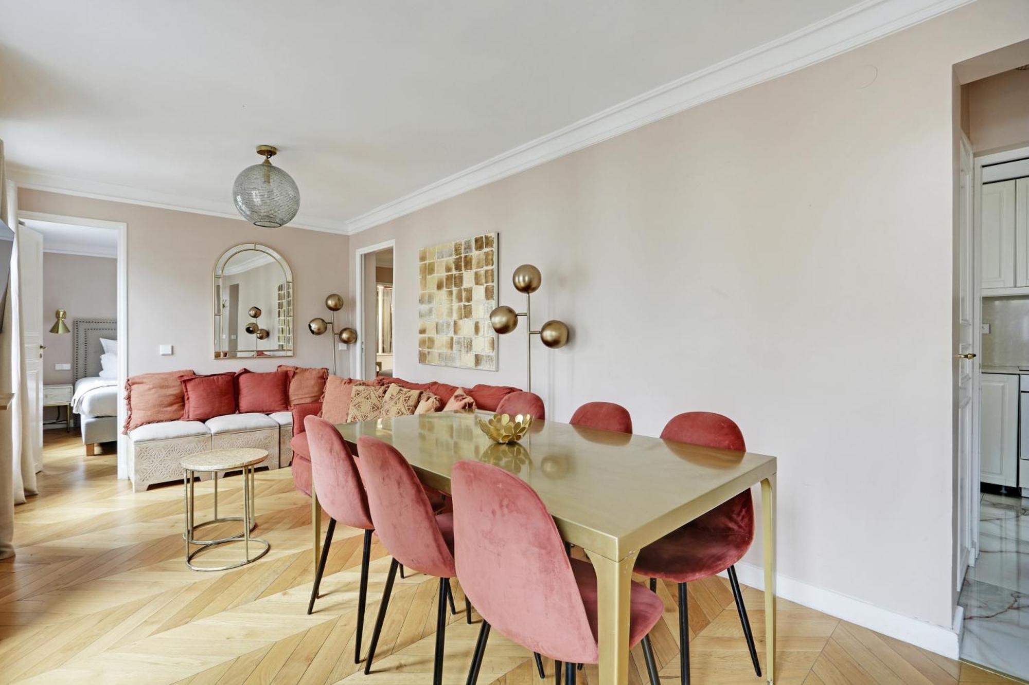 Pick A Flat's In Opera Saint Lazarre - Rue De L'isly Paris