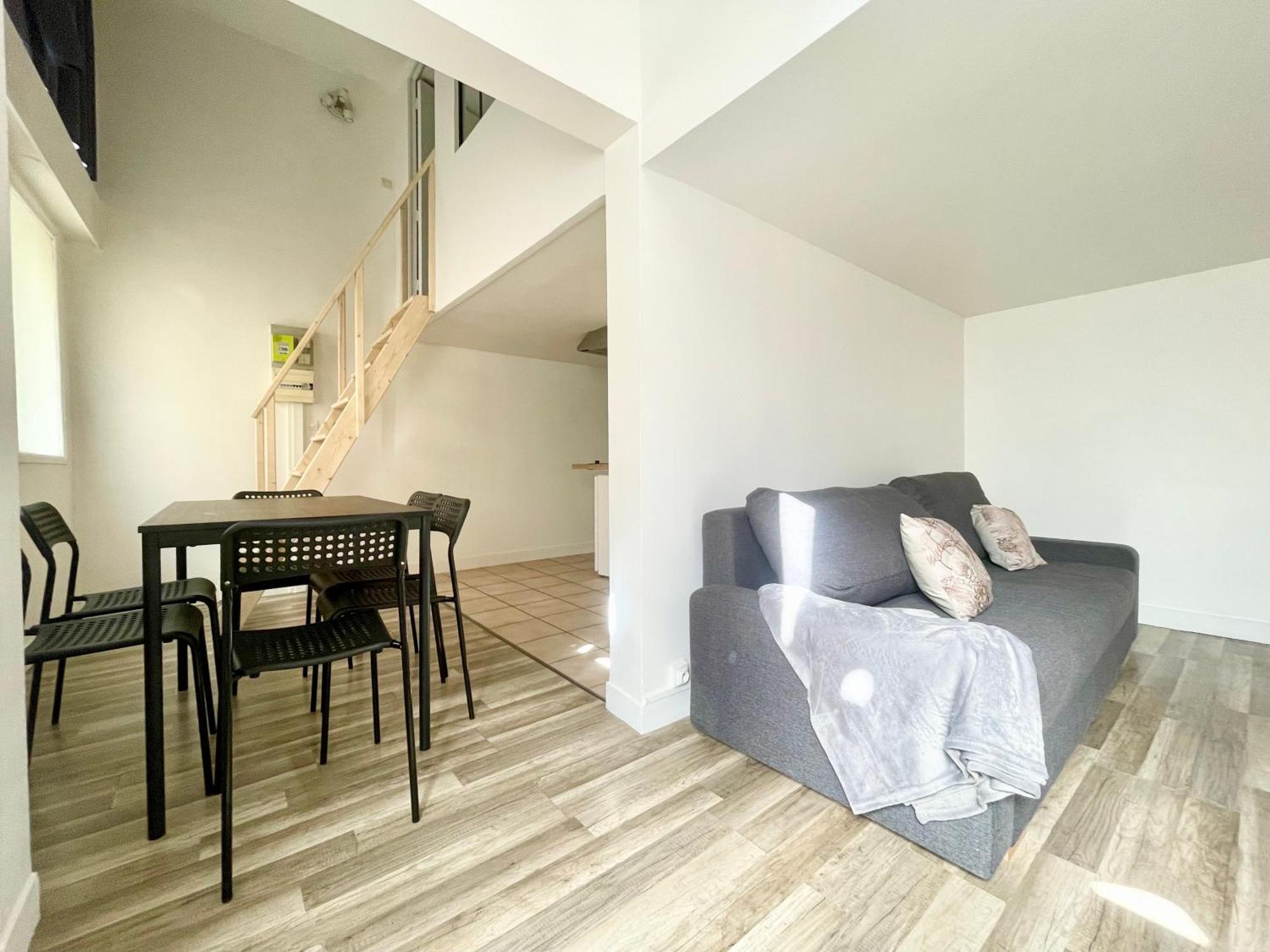 Apartment Homely & Charming Parisian Duplex - Near Marais *