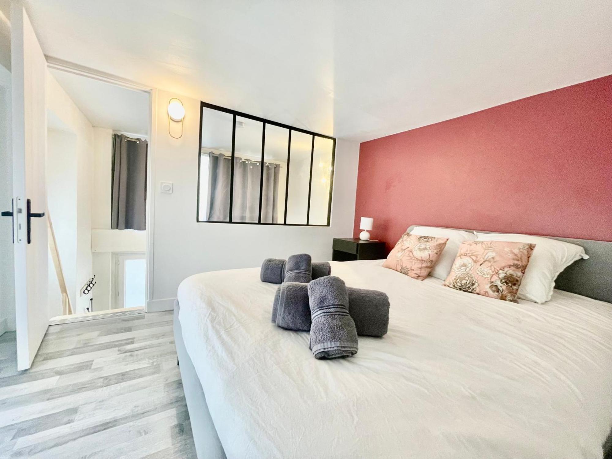 Apartamento Homely & Charming Parisian Duplex - Near Marais *