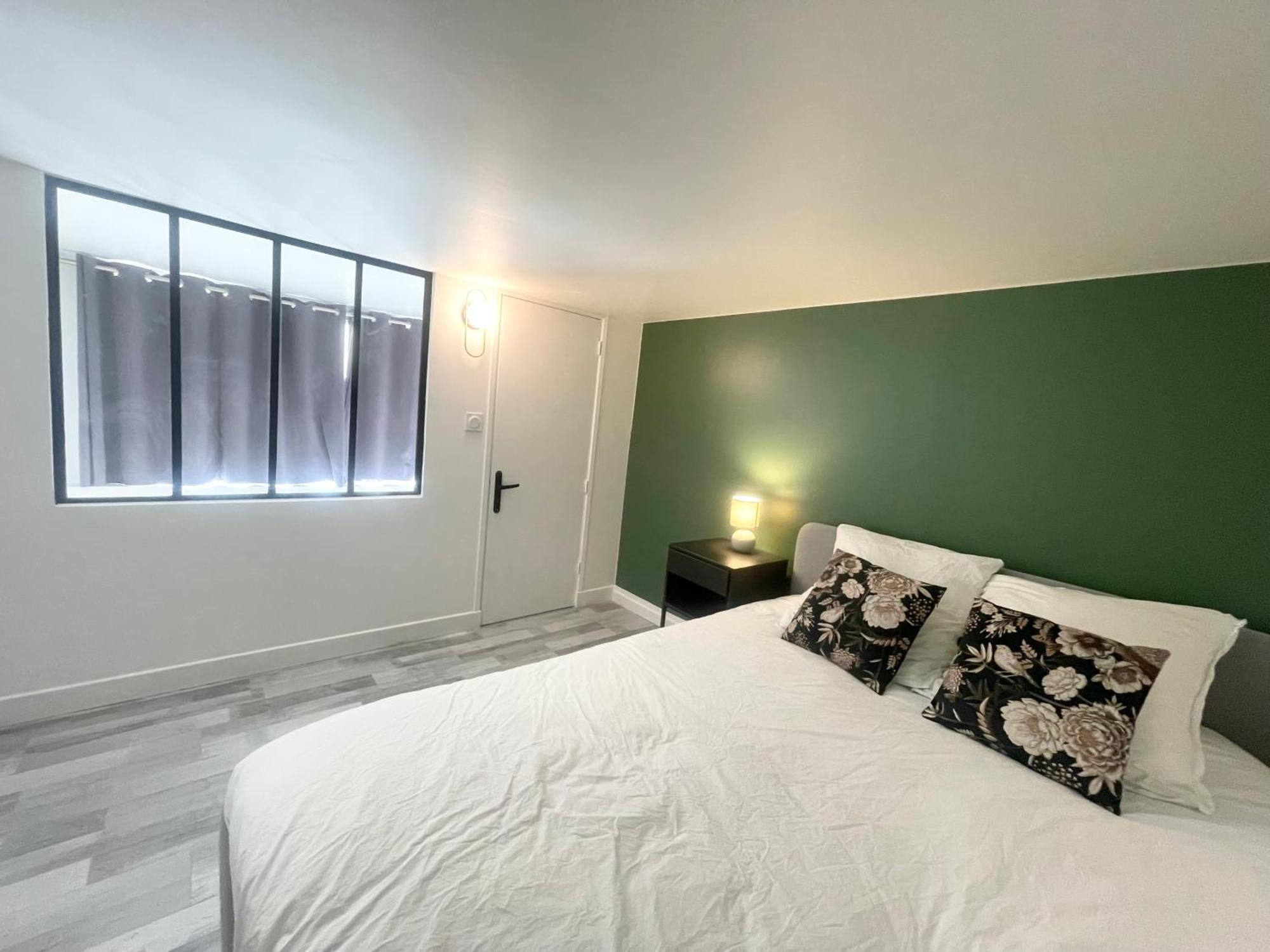 Homely & Charming Parisian Duplex - Near Marais Apartamento *