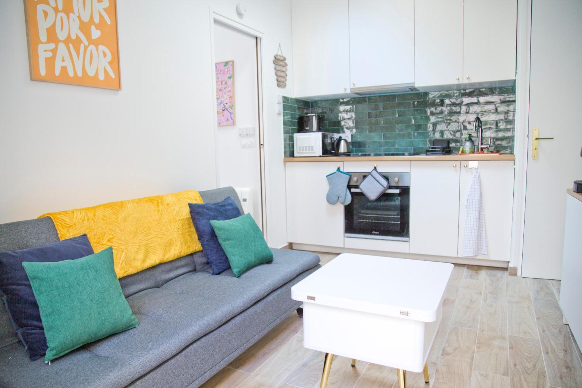 Perfect Modern Saint Germain - 1 * Paris