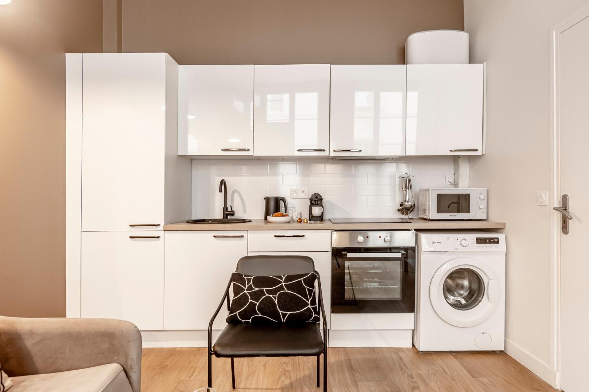 Sweett - Temple Apartment