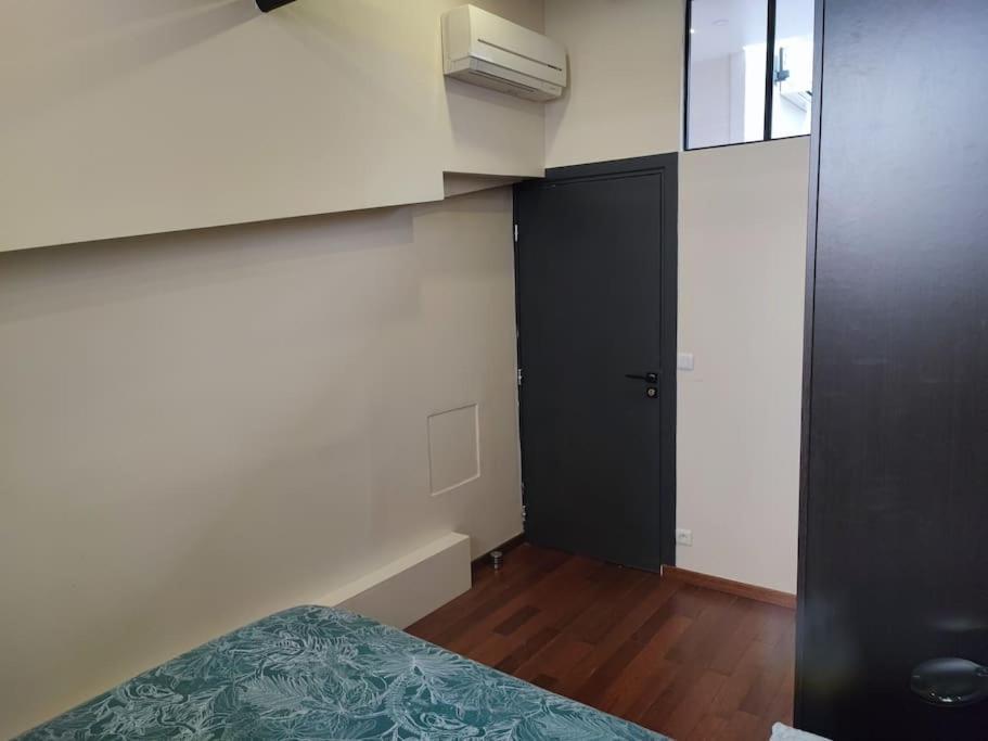 Apartment Loft Centre Face Au Parc Des Buttes Chaumont Paris