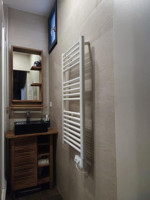 Loft Centre Face Au Parc Des Buttes Chaumont Apartment Paris