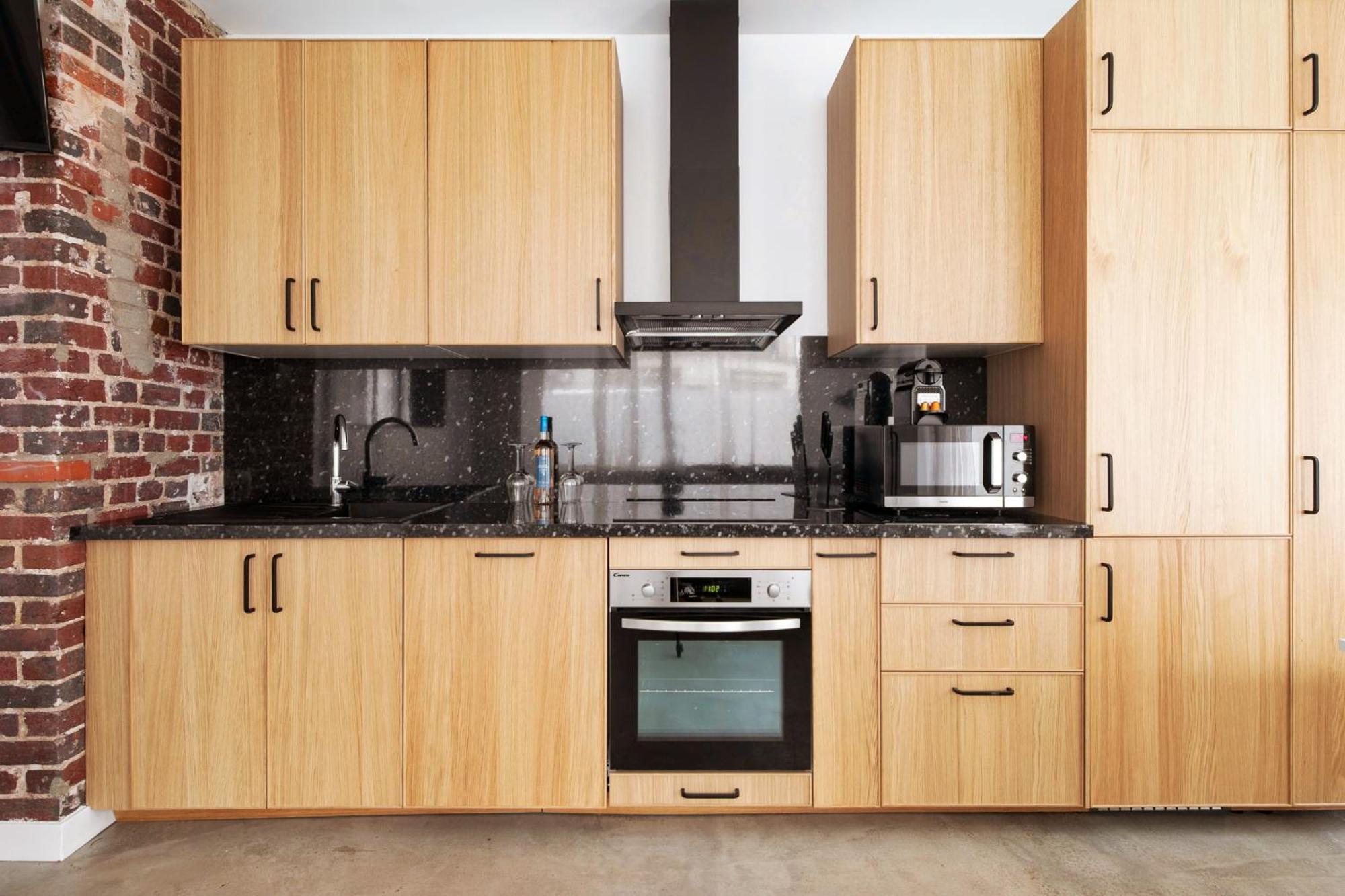 Large Flat Very Close To Montmartre *