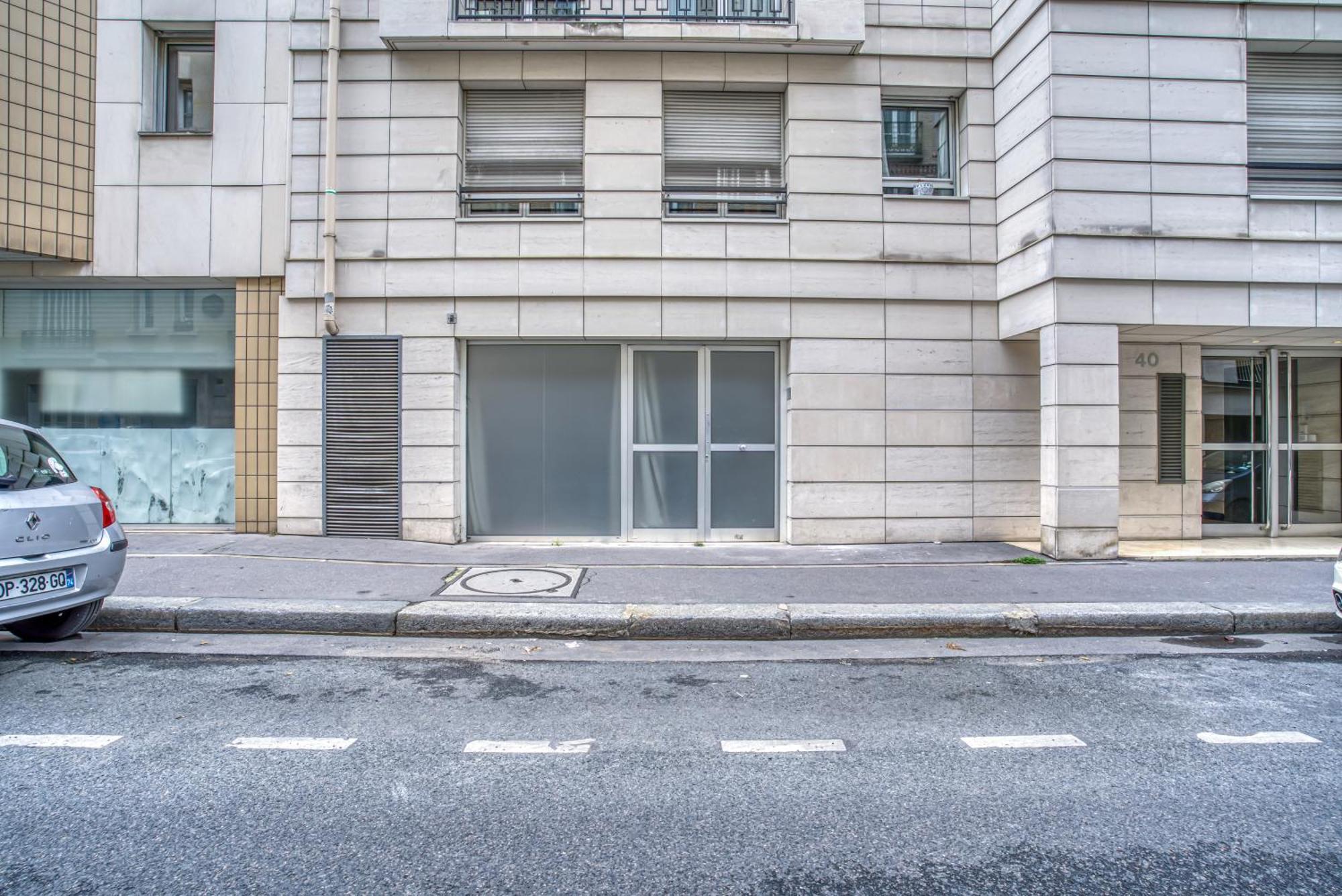 Apartment Nenuphar 3 Pieces En Rdc 15eme / Felix Faure Paris