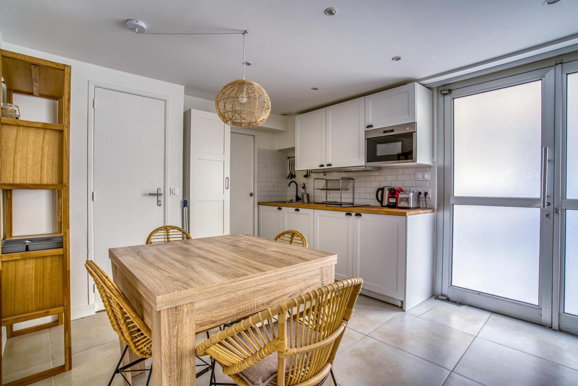 Apartment Nenuphar 3 Pieces En Rdc 15eme / Felix Faure *