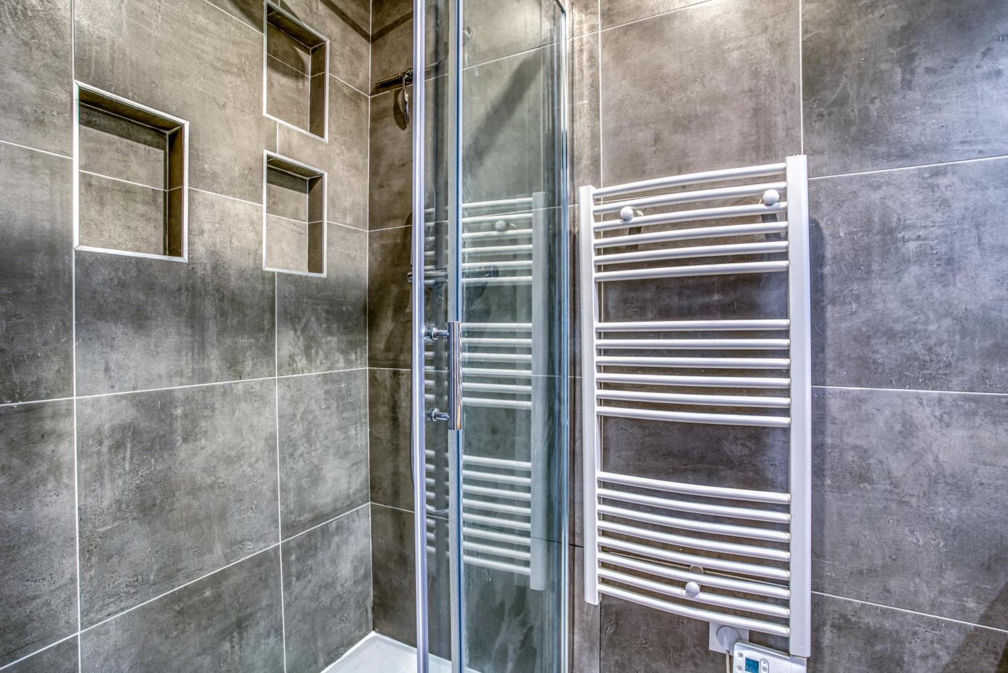 Apartment Nenuphar 3 Pieces En Rdc 15eme / Felix Faure Paris