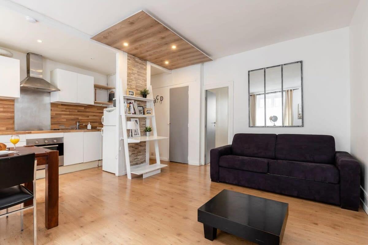 Avenue De Mars 2br *