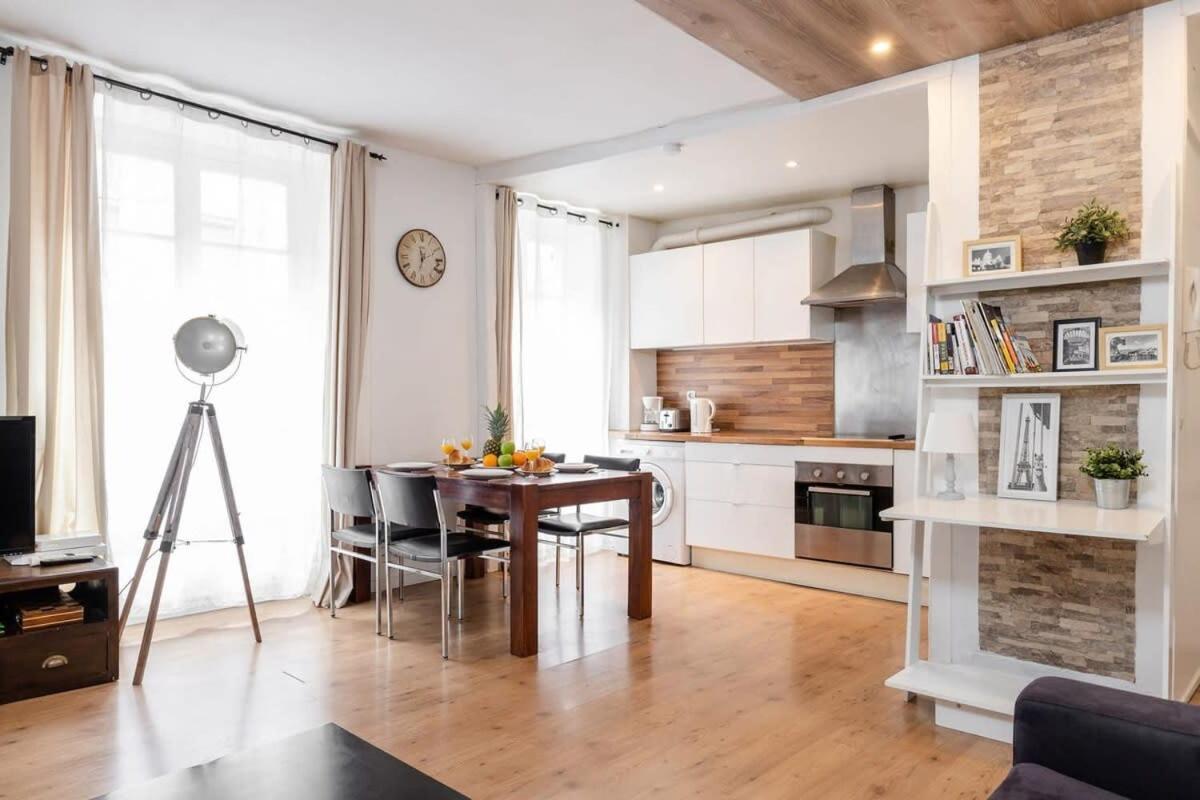 Avenue De Mars 2br