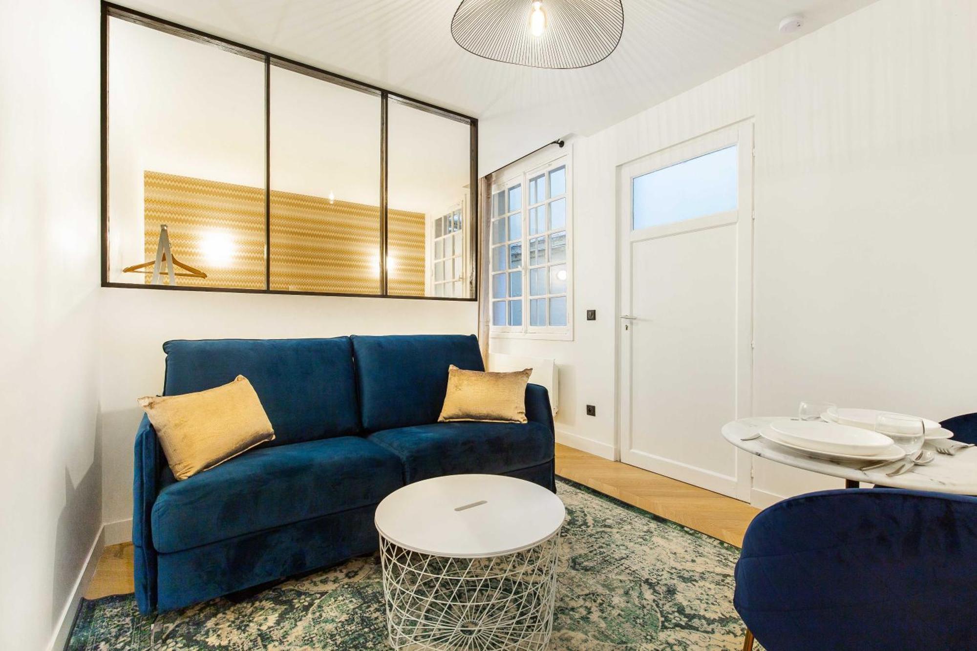 Chic In The Prestigious Saint Honore Apartamento