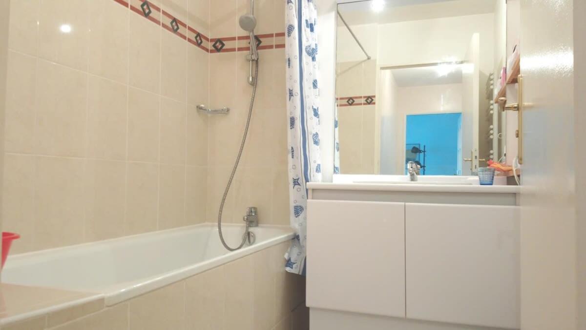 Apartment The Unforgetable At Canal De L'ourcq