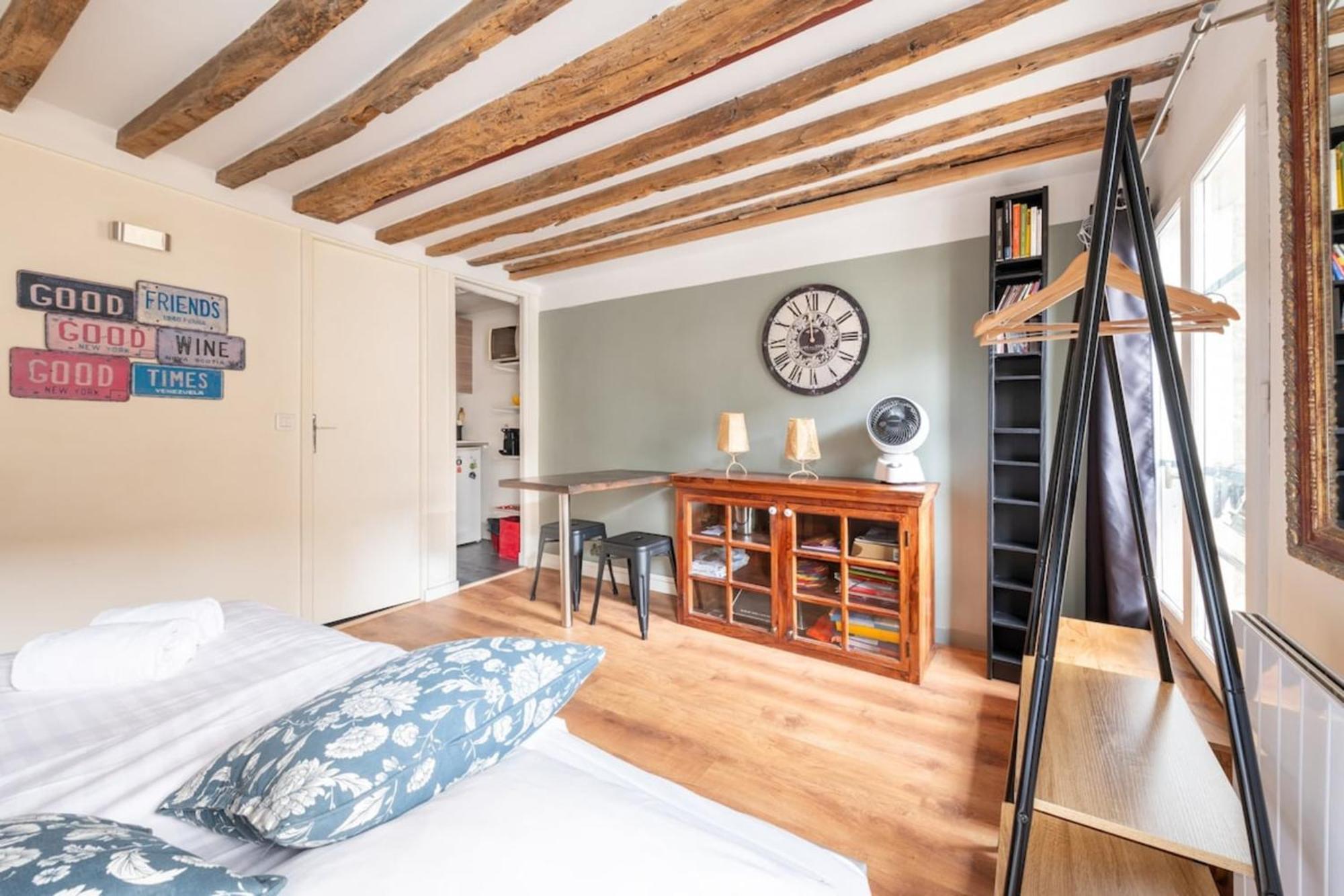 Central Parisian-style Studio Apart - Sentier Paris