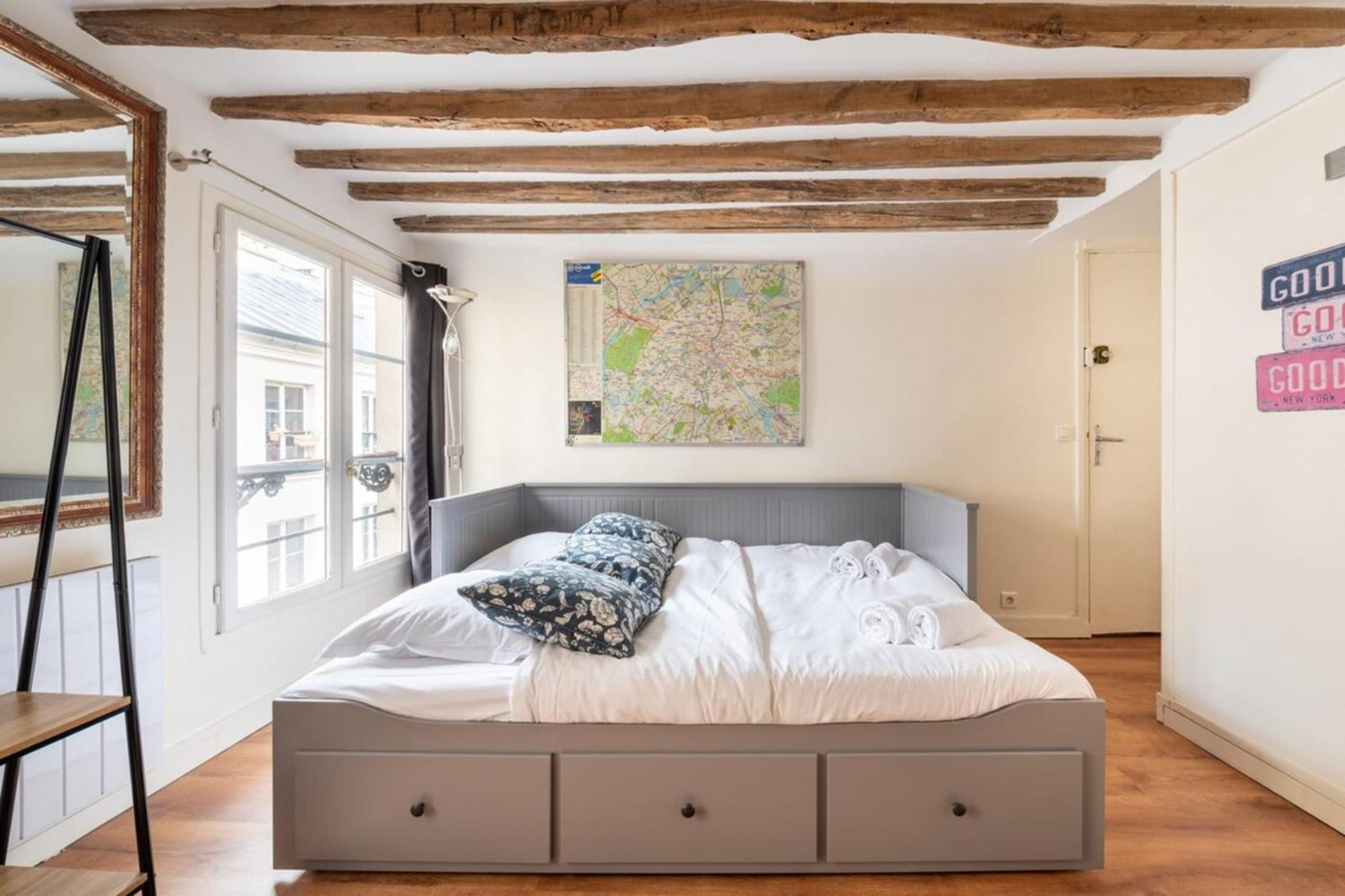 Central Parisian-style Studio Apart - Sentier Apartment Paris