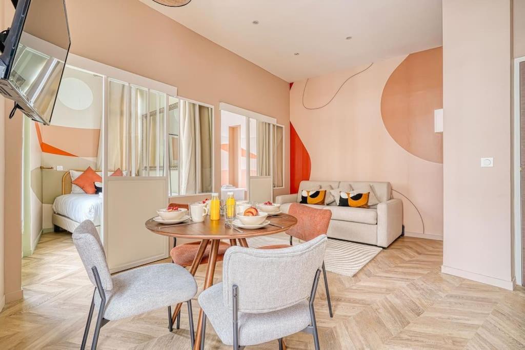 Place Du Marechal Juin - Iii Apartment