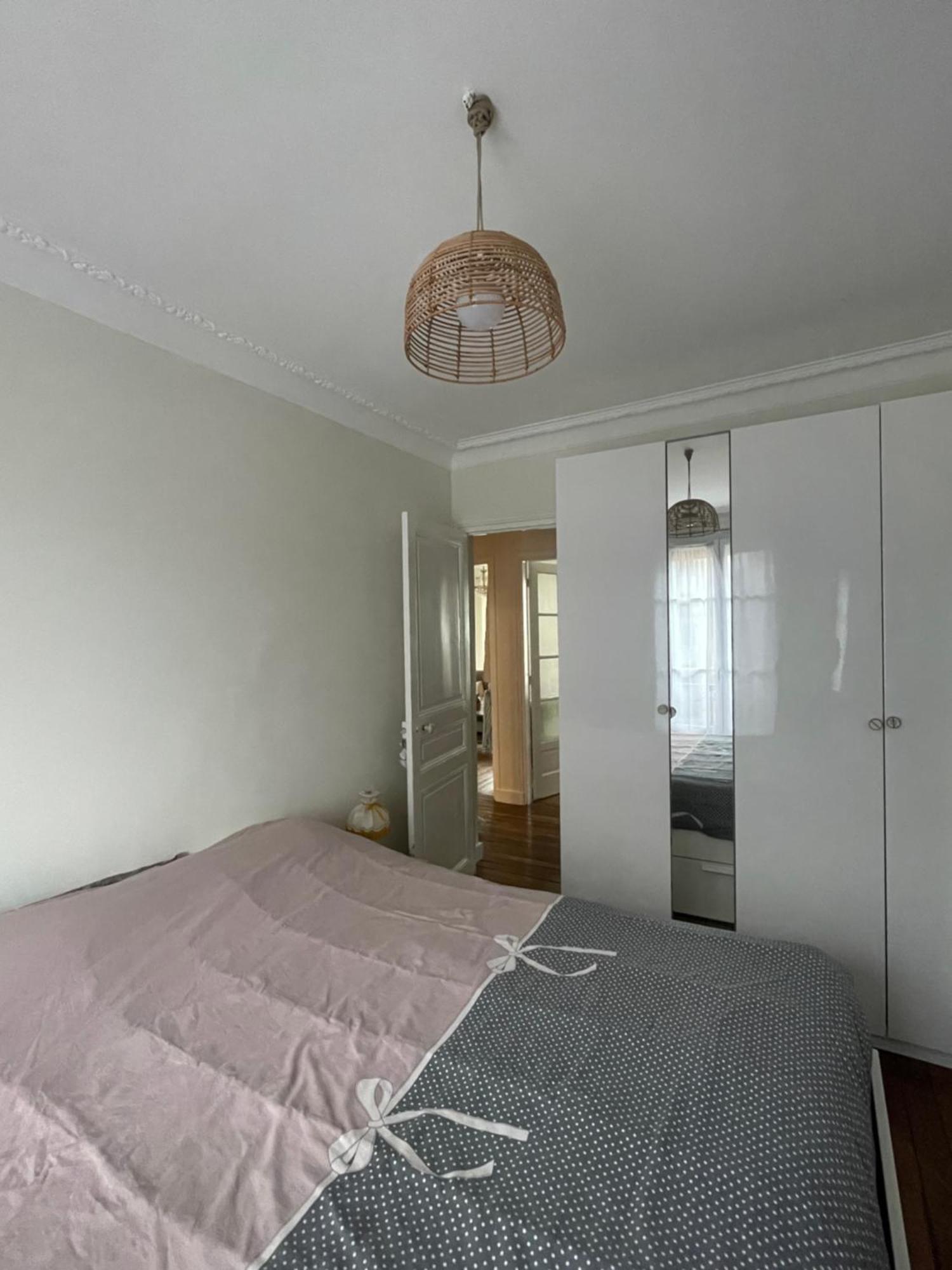 Parisien Apartment