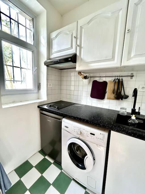 1br Near Montmartre Apartment *