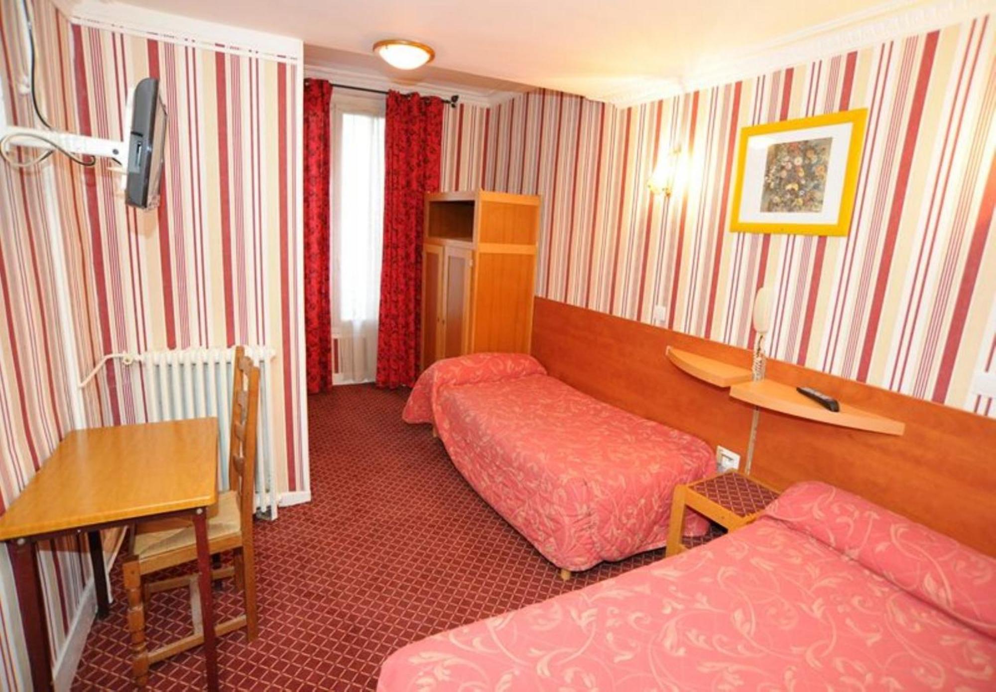 Hotel Sully *