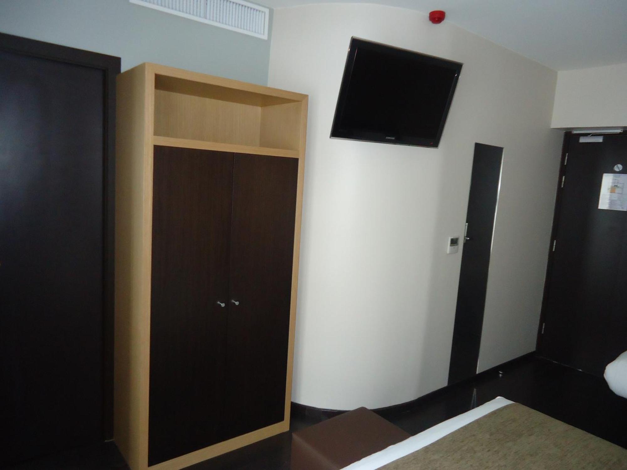 Hotel Source