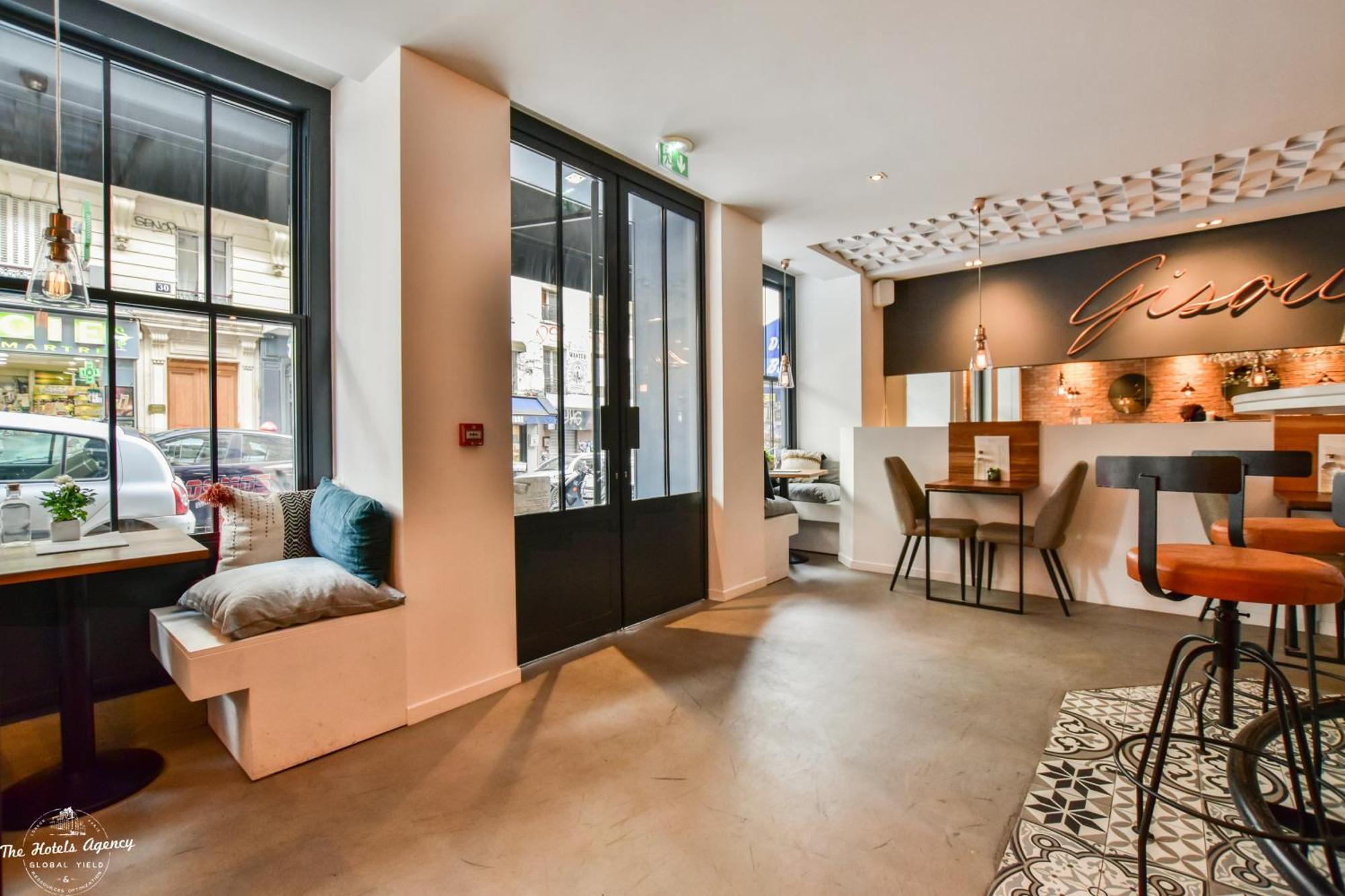 29 Lepic Paris