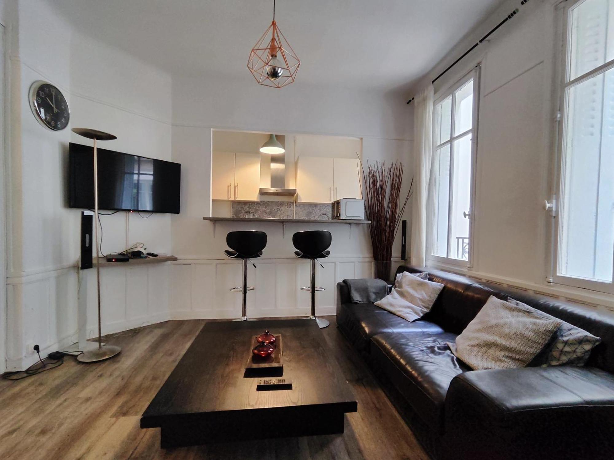 Appartement And Cozy 1b In The Heart Of *