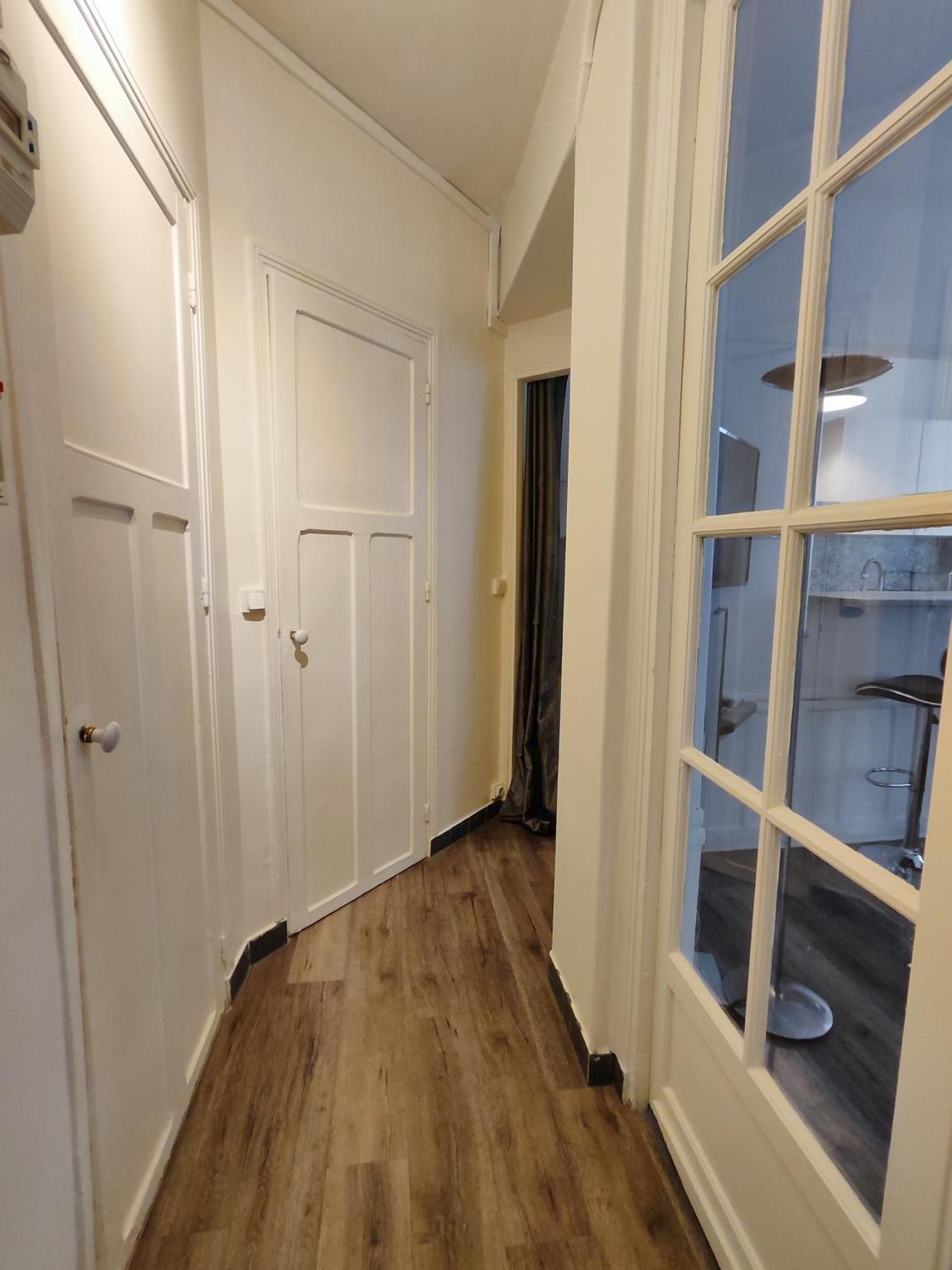 Apartment And Cozy 1b In The Heart Of