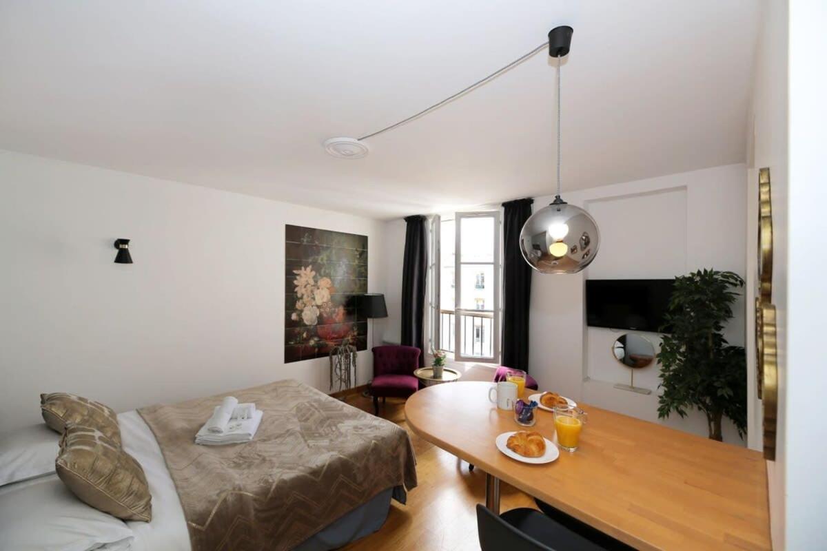 Studio De Charme Dans Quartier Anime 5 Paris