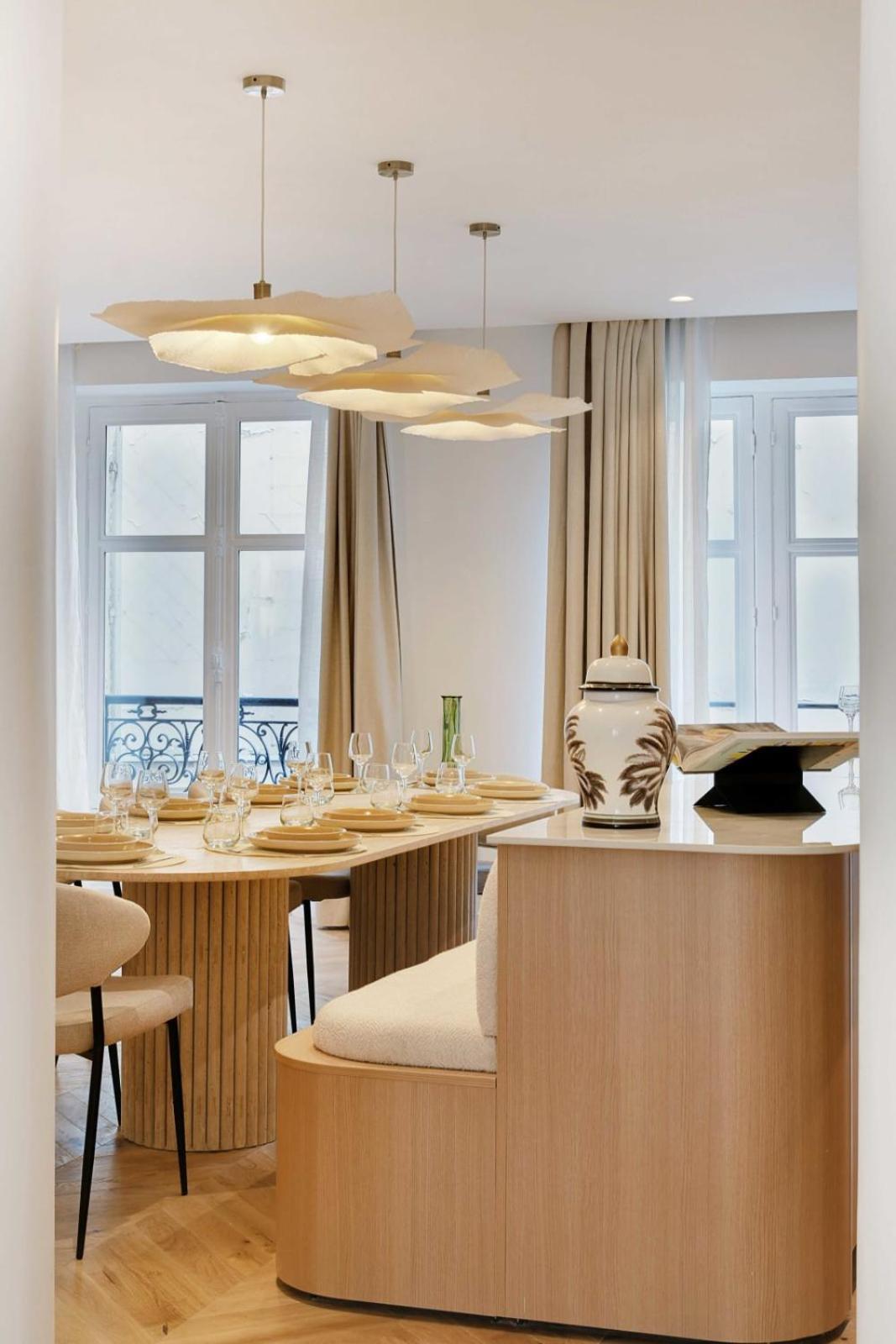Incredible Flat - 4 Br-10p - Matignon - Champs Elysees Paris