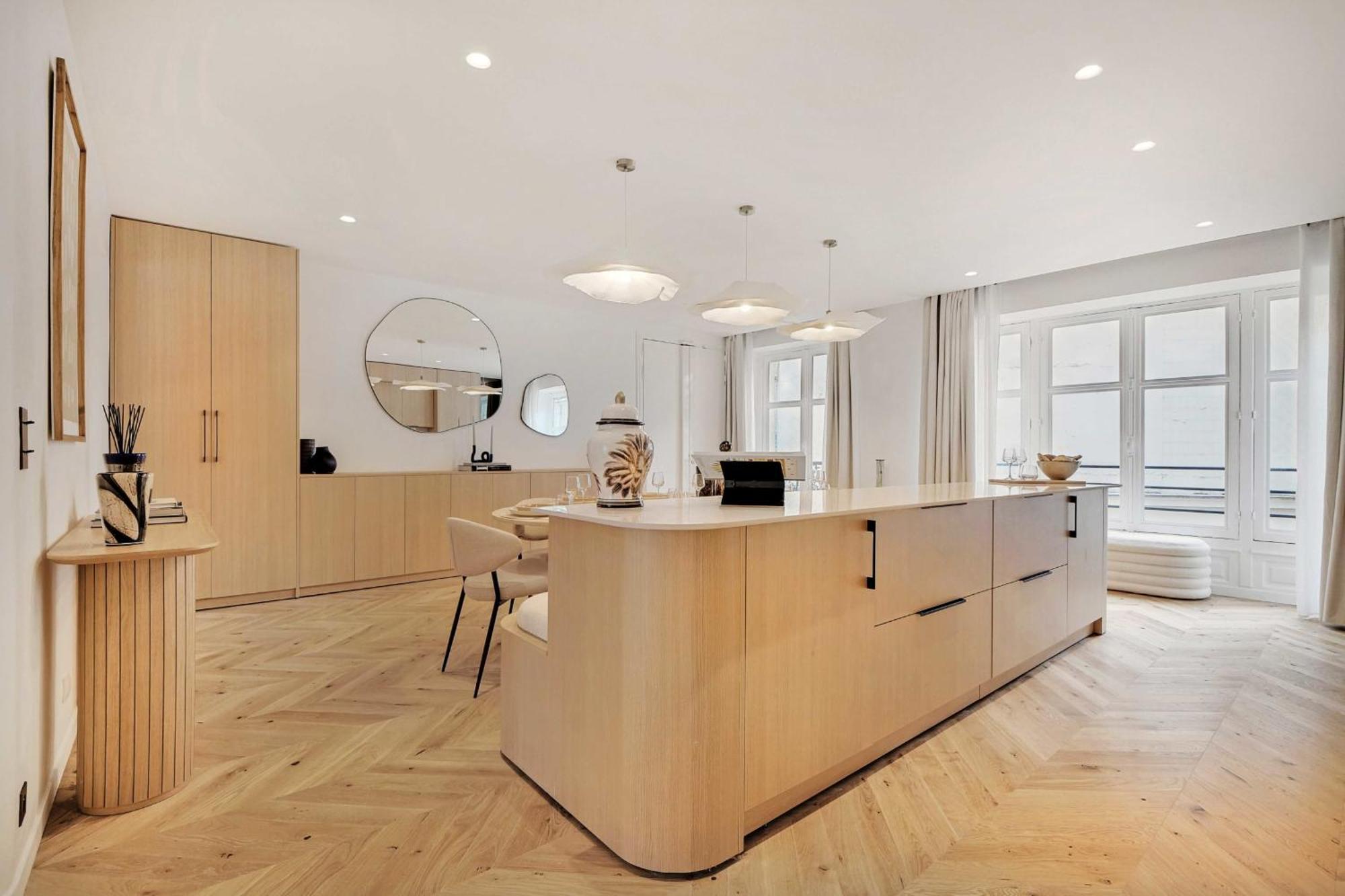 Apartment Incredible Flat - 4 Br-10p - Matignon - Champs Elysees Paris
