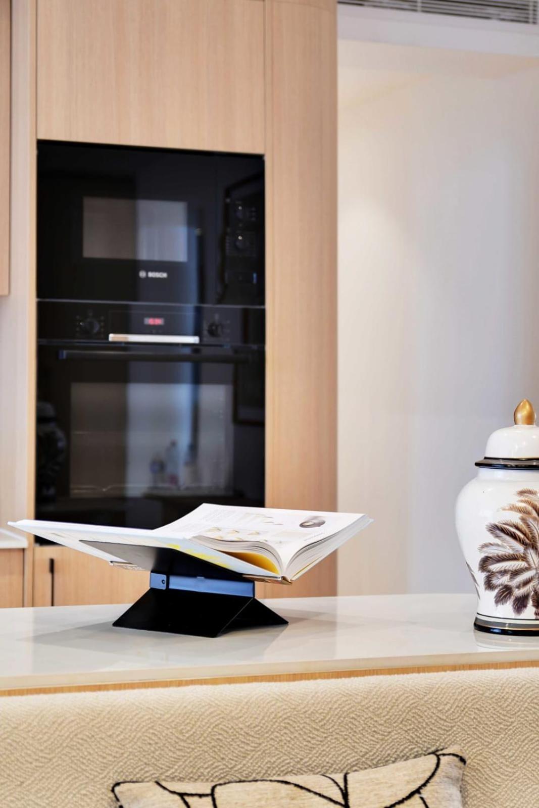 Apartment Incredible Flat - 4 Br-10p - Matignon - Champs Elysees Paris