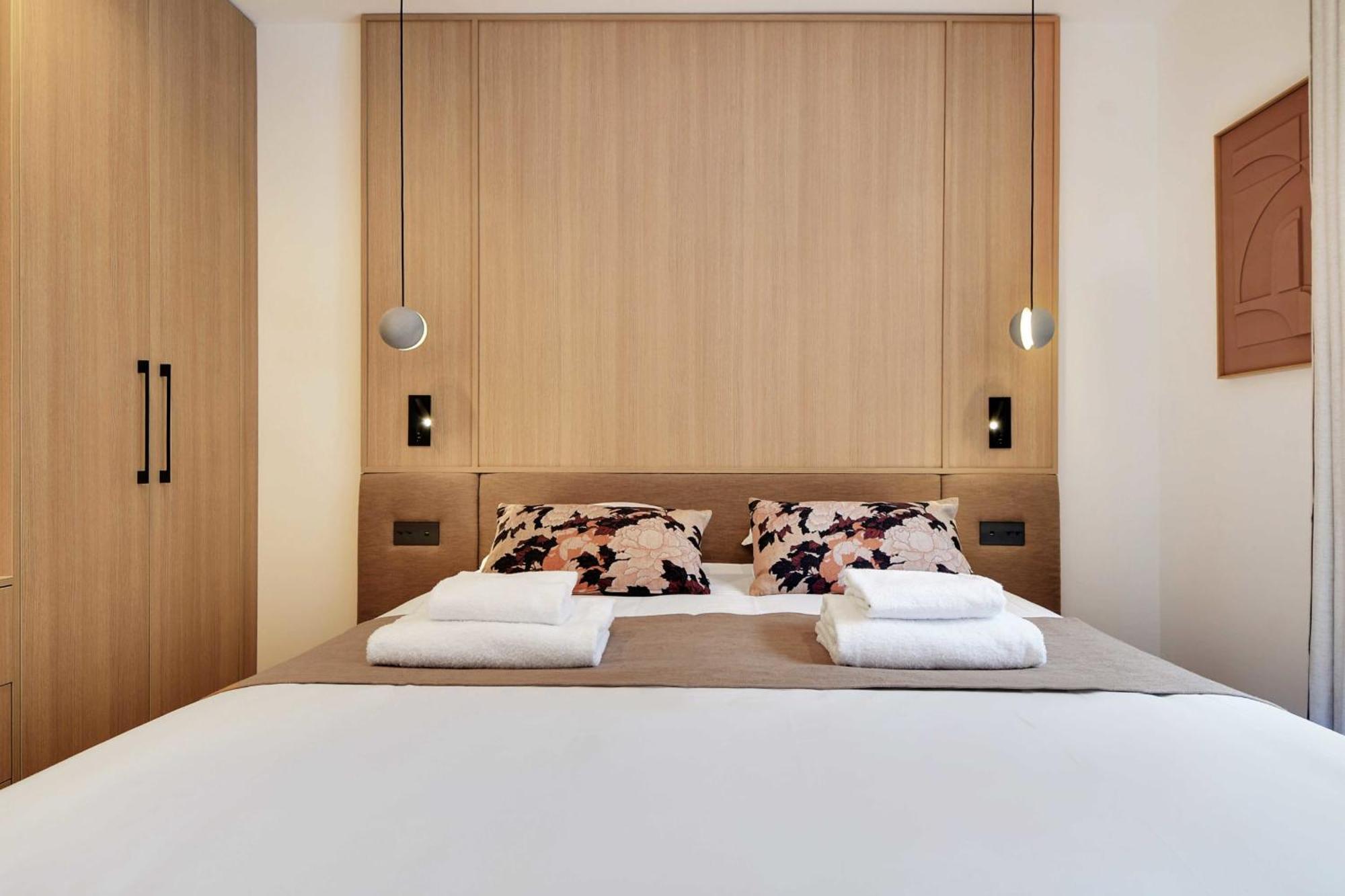 Apartment Incredible Flat - 4 Br-10p - Matignon - Champs Elysees