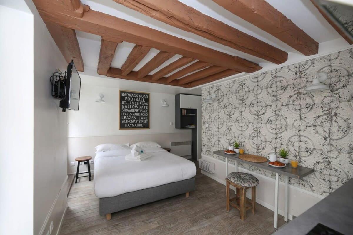Studio Parisien 20m2 En Face Du Musee Grevin - 2p Paris