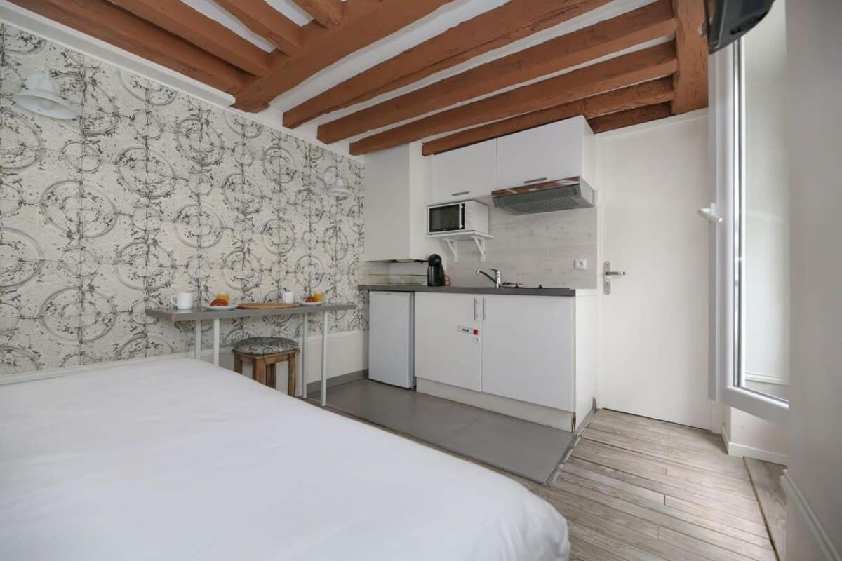 Apartment Studio Parisien 20m2 En Face Du Musee Grevin - 2p