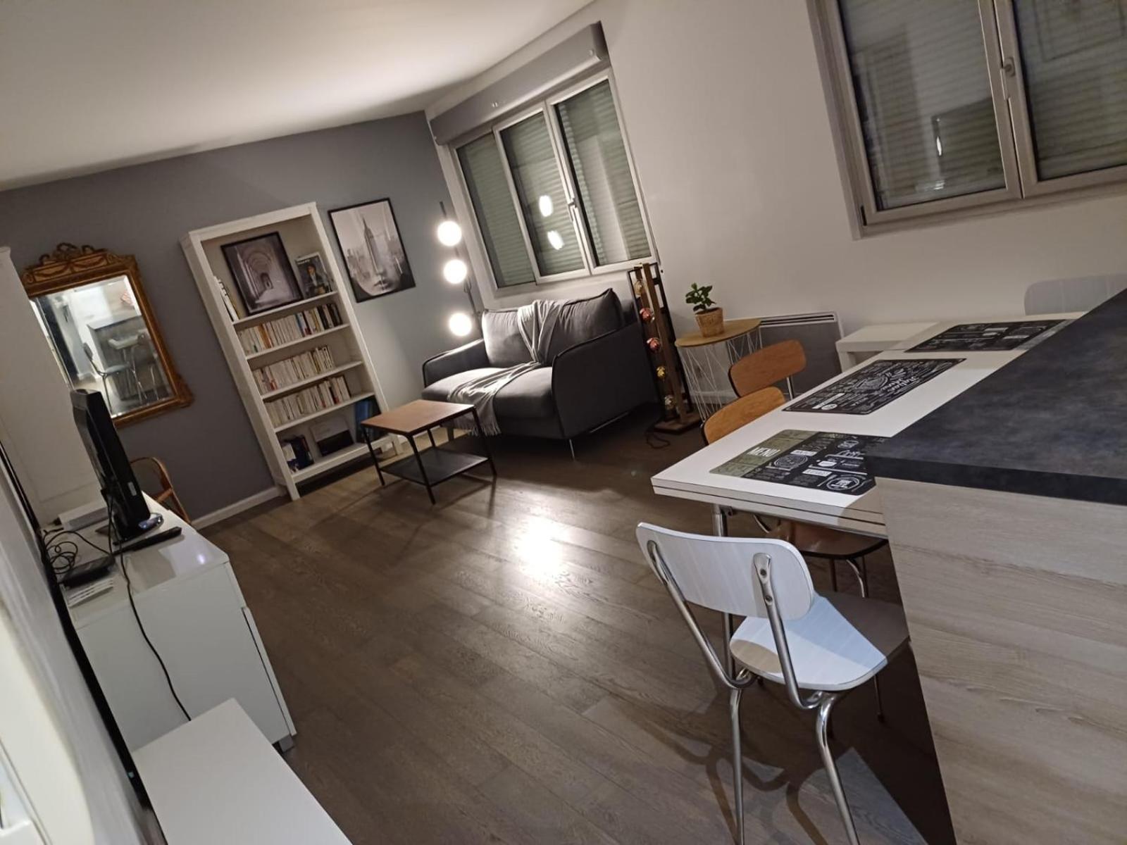 Appartement Superbe Centre - Buttes Chaumont *