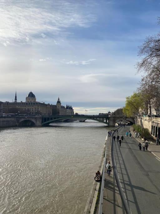Charme Parisien Proche De Paris