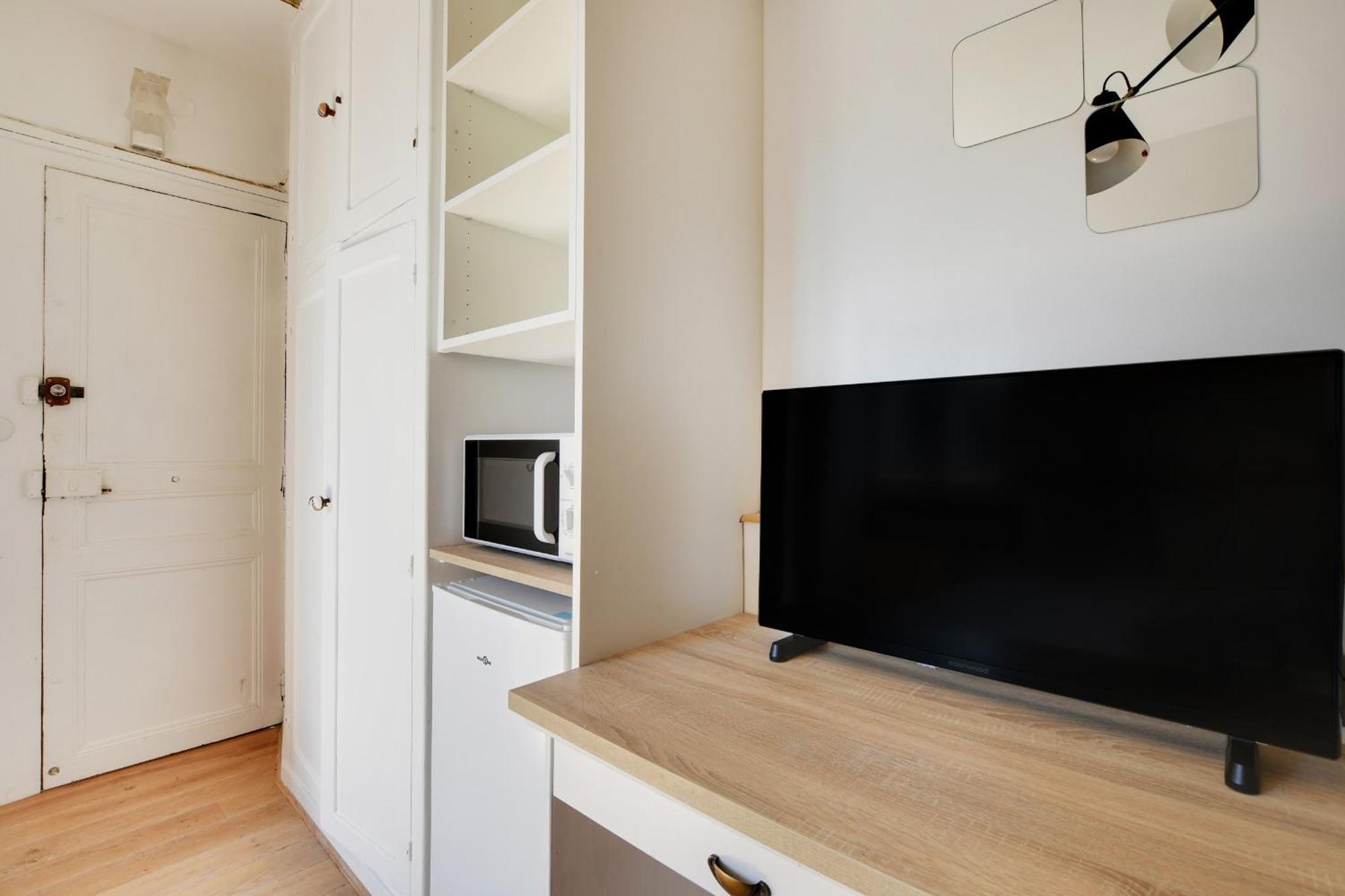 Apartment Marais - Rosiers Charming 2 Peoples