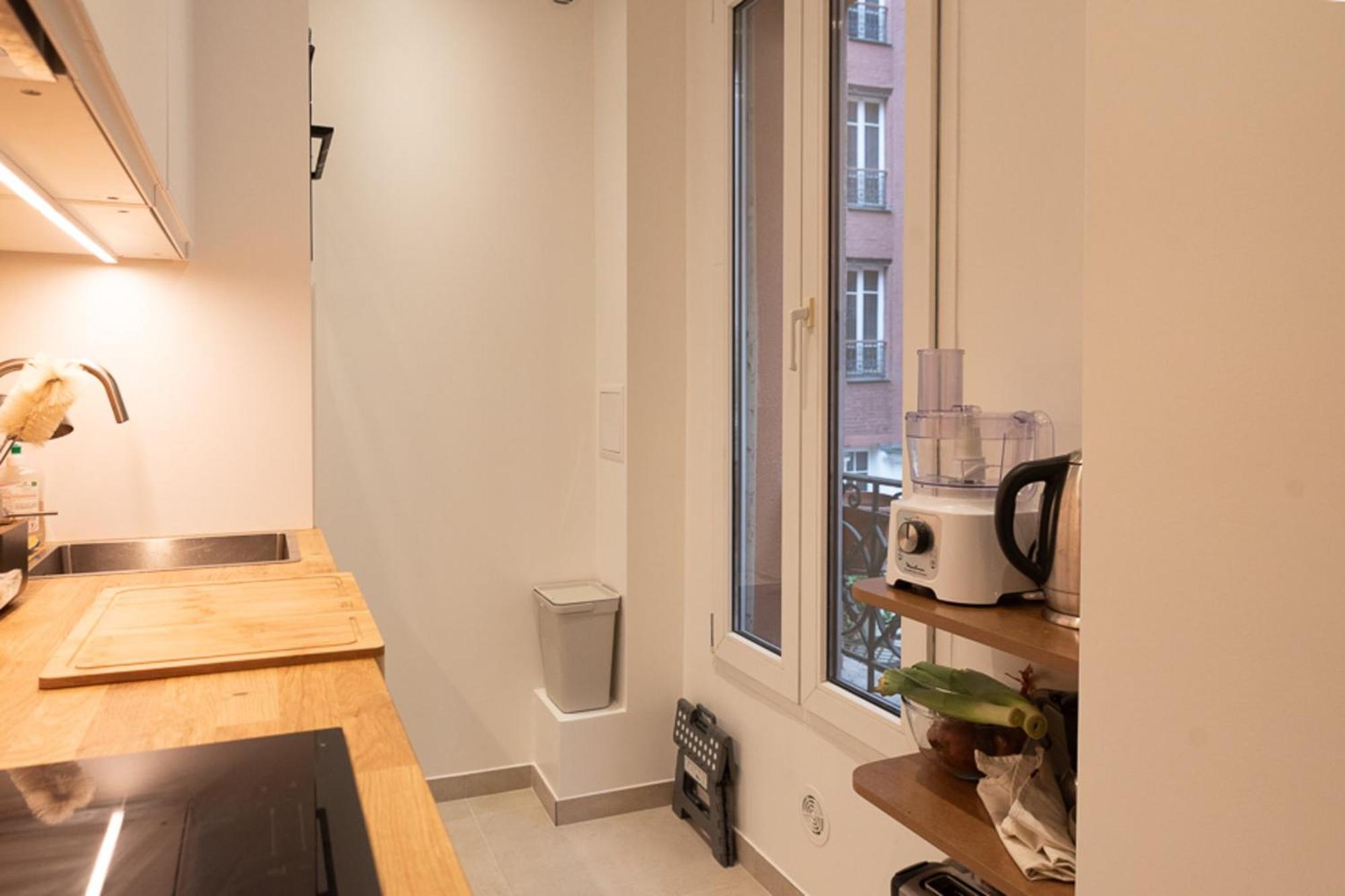 Apartment Charming In Montmartre Paris