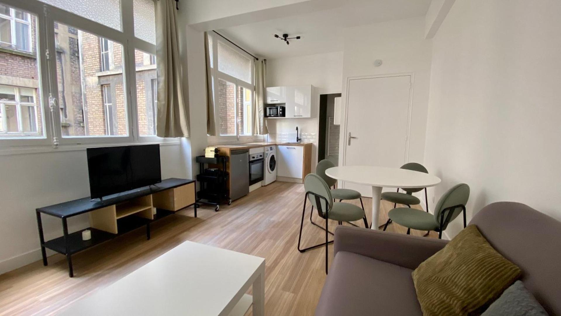 Renove Proche Grands Boulevards 4p Paris
