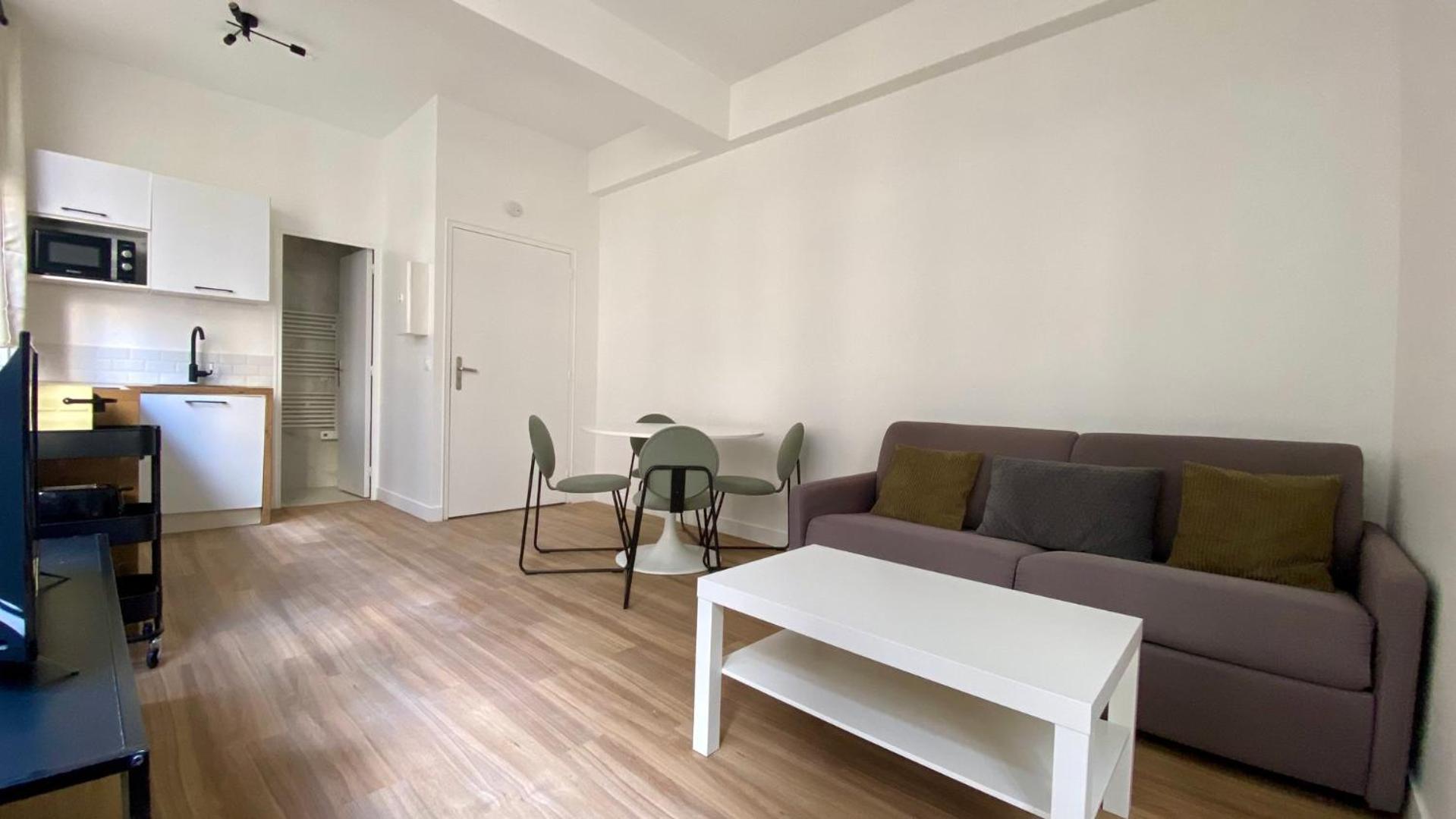Renove Proche Grands Boulevards 4p