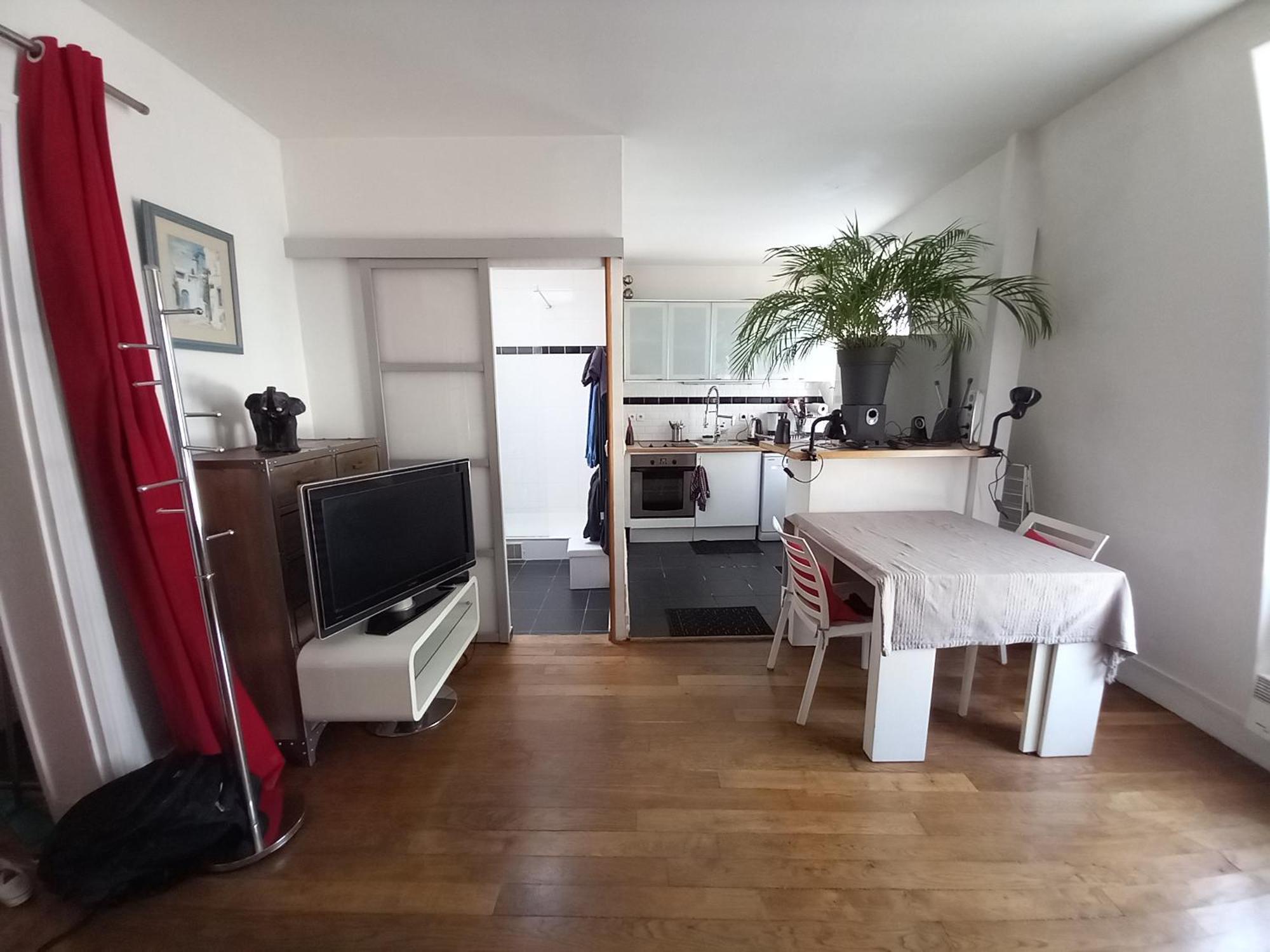 Apartment Batignolles Pour 2 Pers Paris