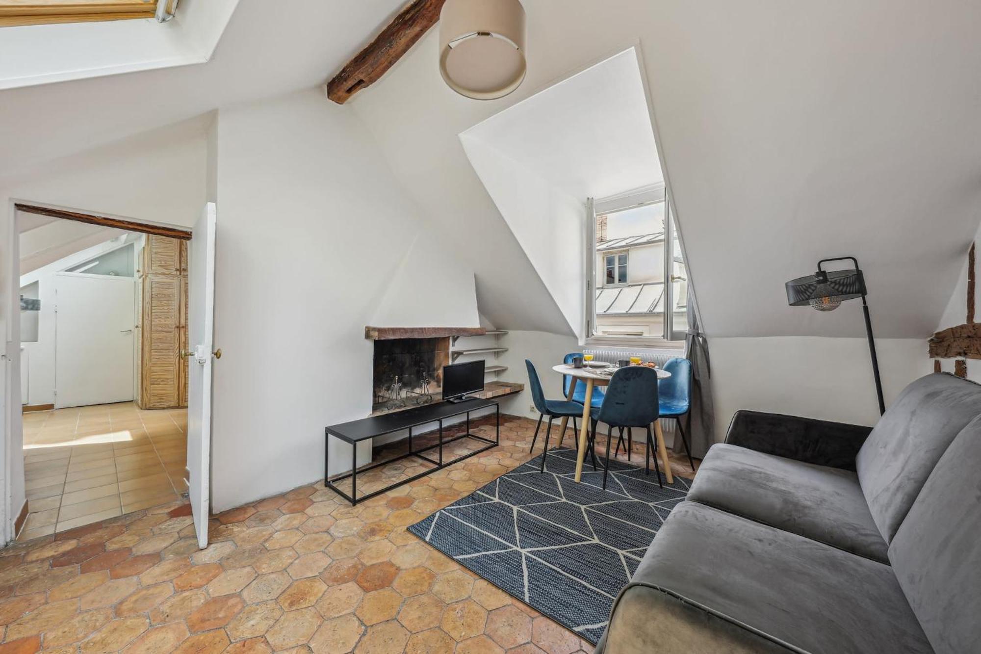 Heart Of Latin Quarter - 1br - Cityapartmentstay