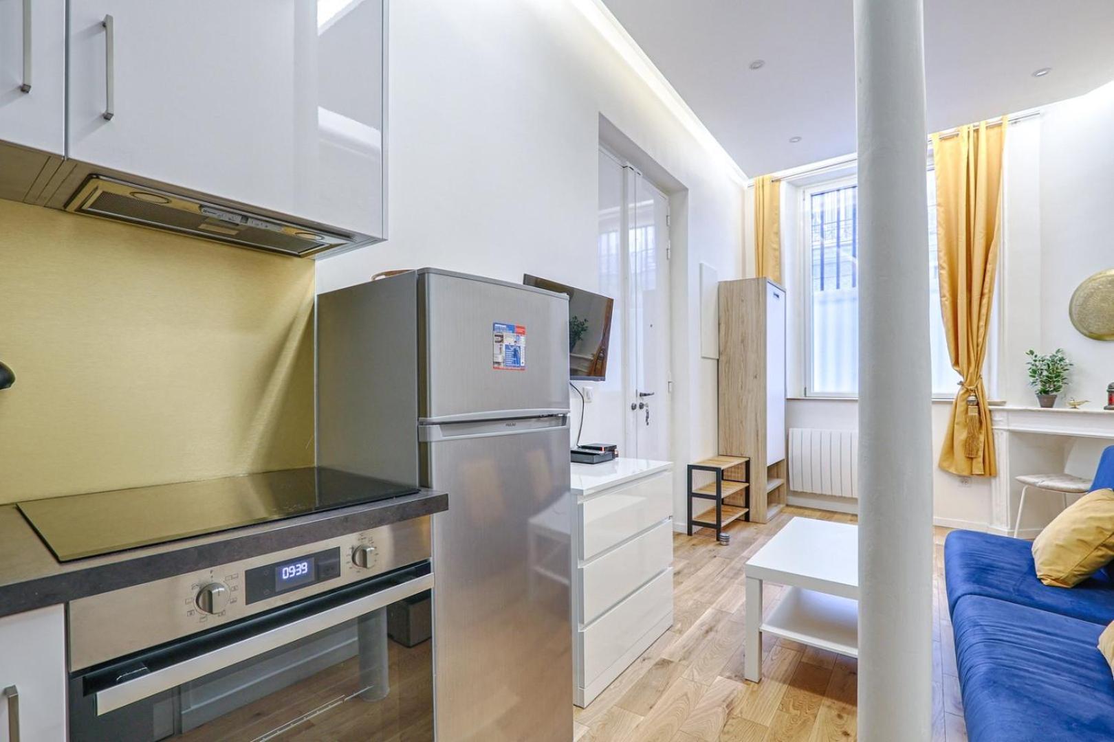 Appartement Beau 2p En Plein Coeur Du 2e *