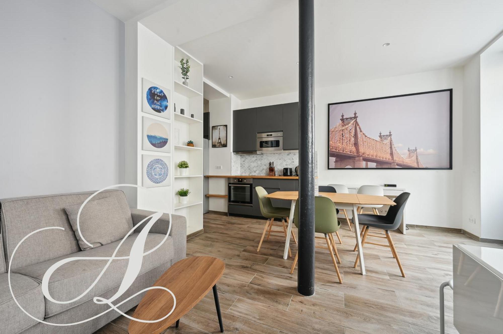 Apartment Roxane, 2 Dont En Souplex 14e Paris