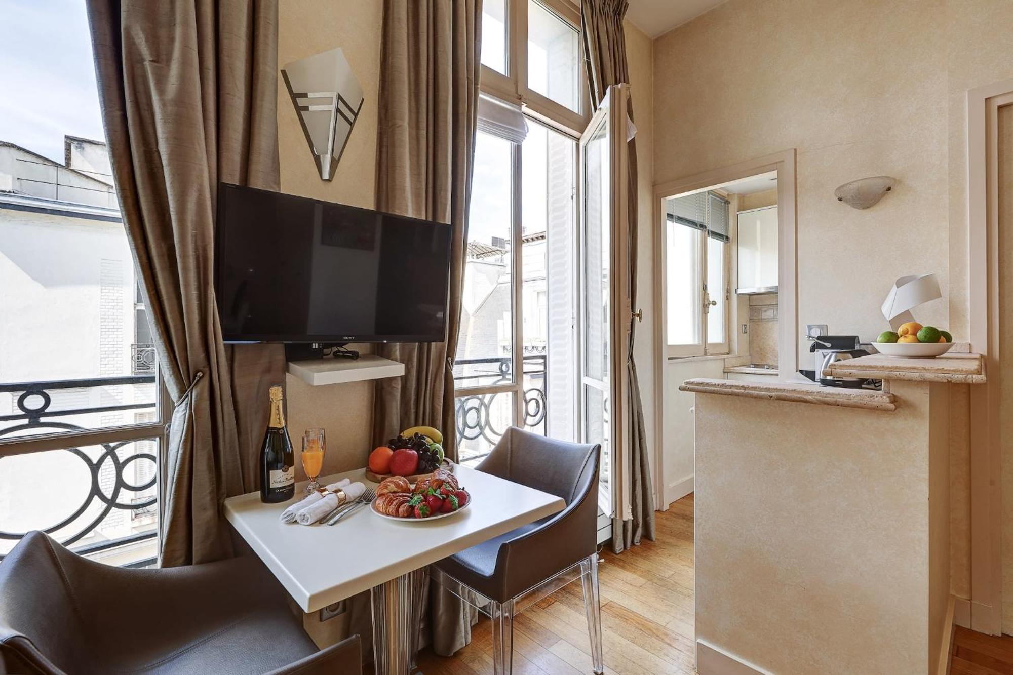 Apartment Avenue Des Champs-elysees - Cityapartmentstay