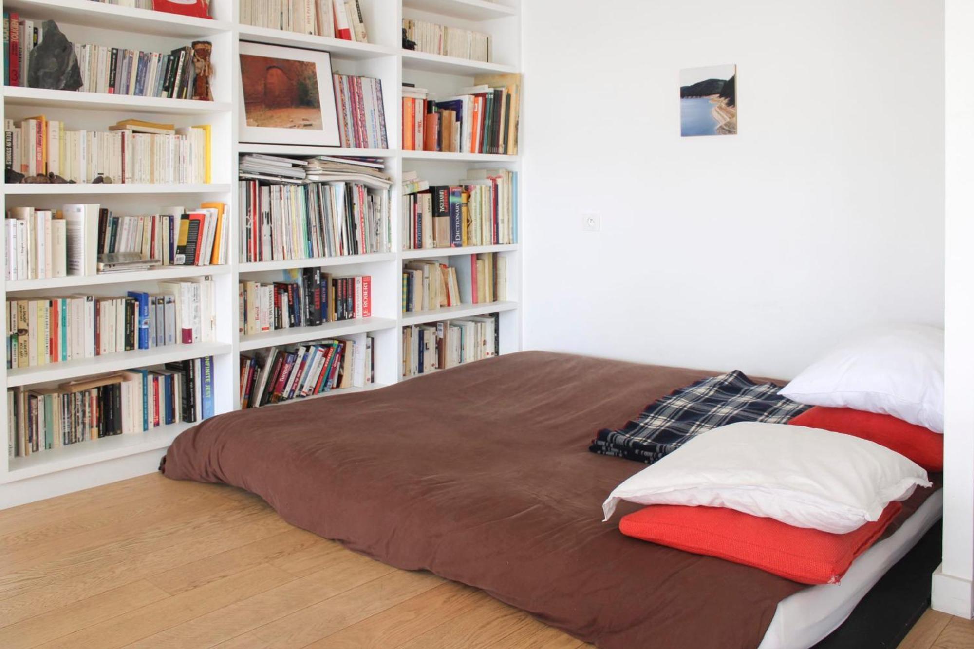 Spacious Cocoon With A Terrace View On The Canal Paris