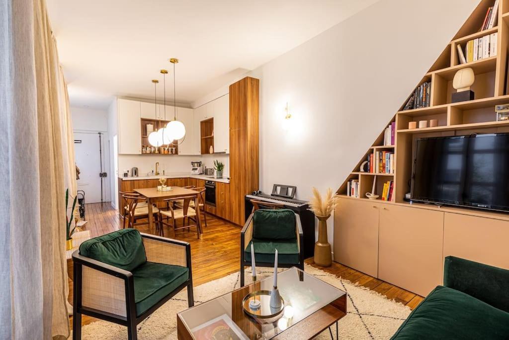 Apartment Chic Parisian Haven: Designer In The Heart Of