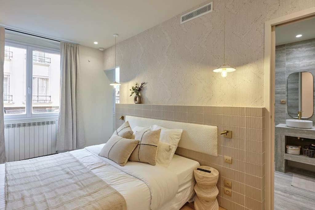 Appartement Center Of Beaubourg By Studioprestige