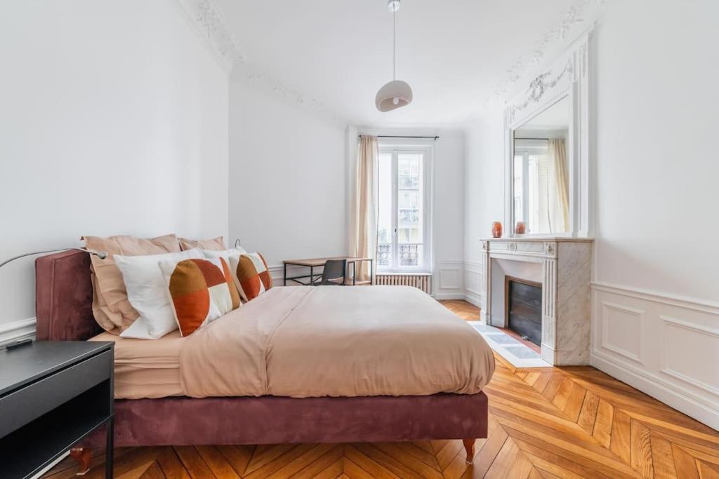 Haussmannian Apartment, Near Champs-elysees Paris